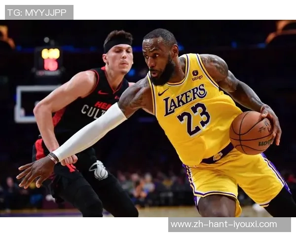 湖人队与热火队对决JR的精彩瞬间与赛后分析